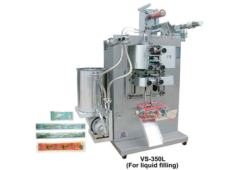 VS 350L Liquid Filling and Sealing Machine 02